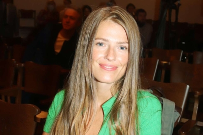 «Фантастика!»: супруга Эрнста в экстравагантных образах произвела фурор в Сети