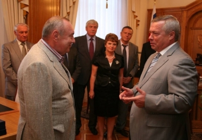 Проворовались. Ипподром раздора: бумеранг пробьет Чуба, Голубева и Юнанова?